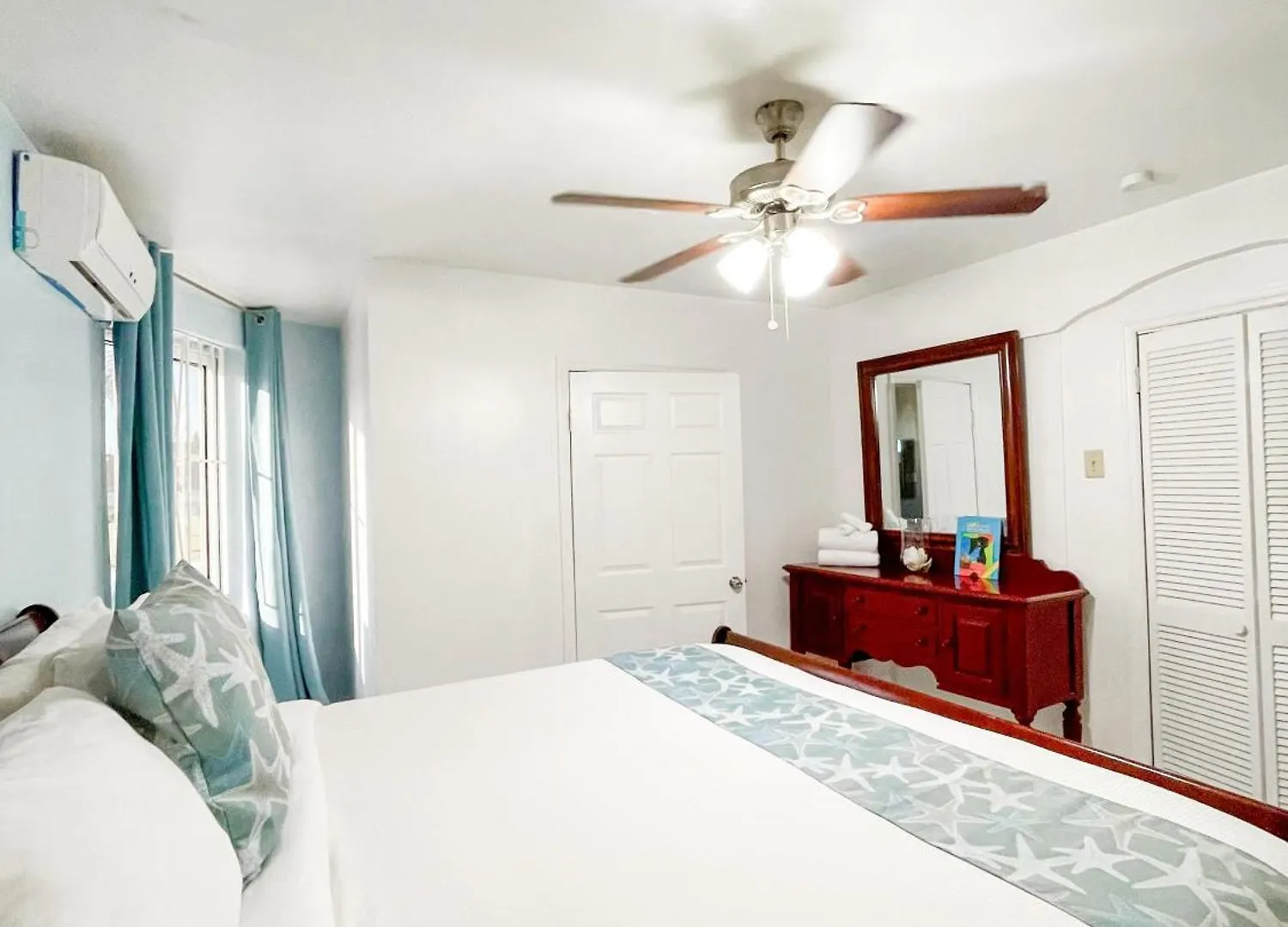 Bed and Breakfast Golden Palms House Nassau