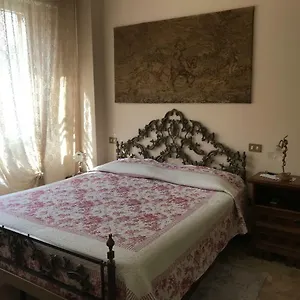  Bed & Breakfast La Lanterna Di Lida E Beppe Italy