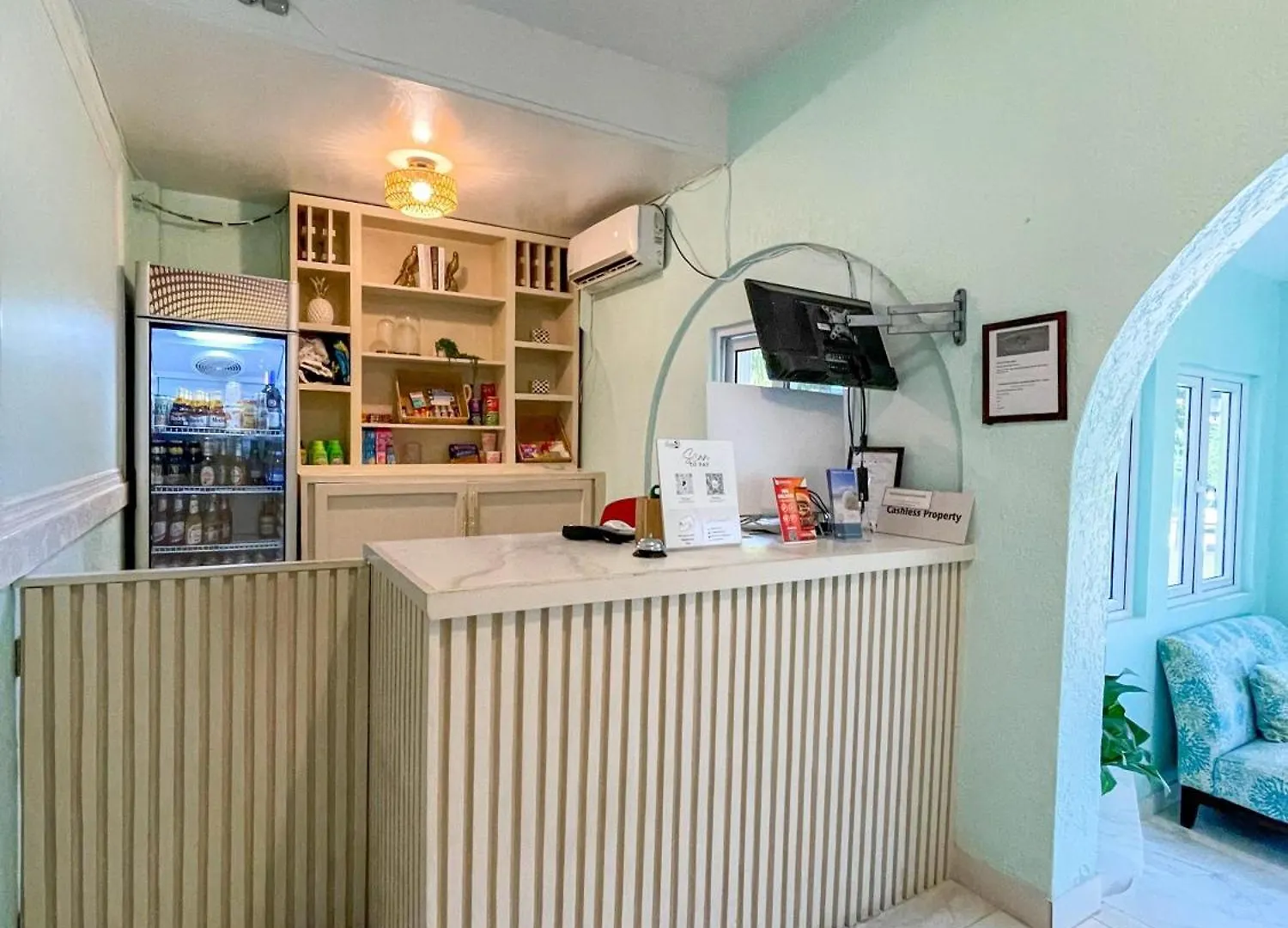 Golden Palms House Bed & Breakfast Nassau