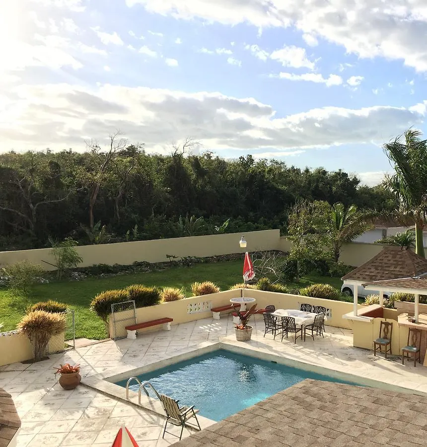 Golden Palms House Bed & Breakfast Nassau Bahamas