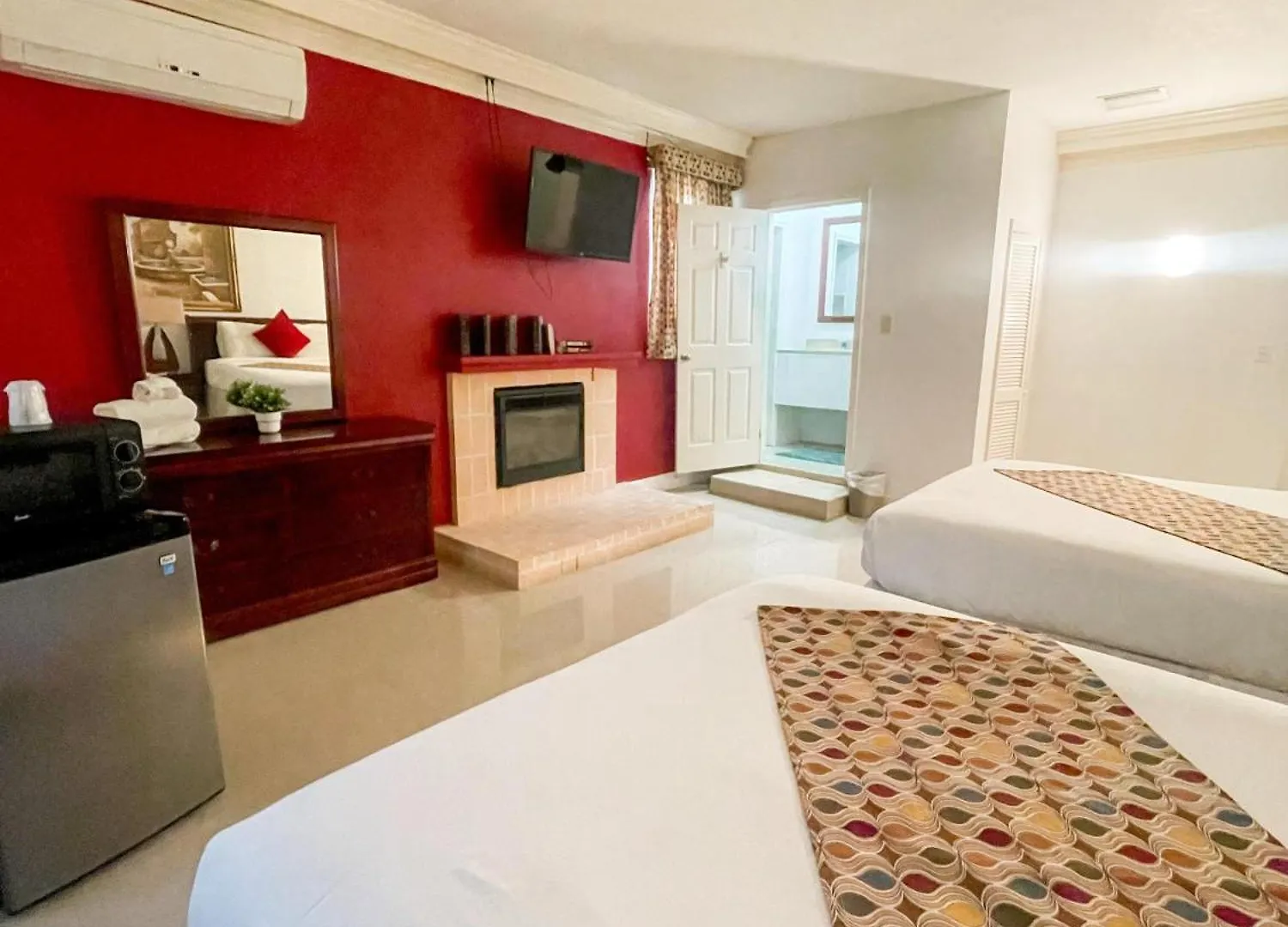 Bed and Breakfast Golden Palms House Nasáu