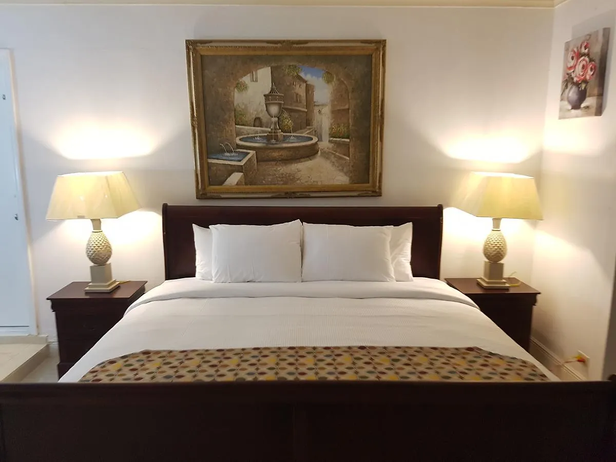 Bed and Breakfast Golden Palms House Nasáu